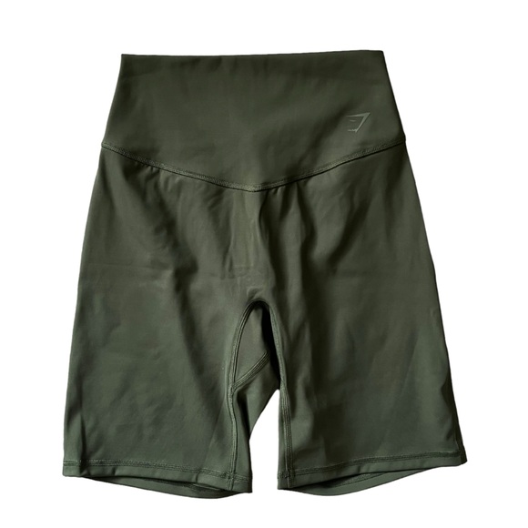 Gymshark‎ moss olive Elevate 8” inseam supportive/ stretchy Cycling Shorts - Picture 1 of 9